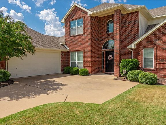 2nd image of 1109 River Rock Dr