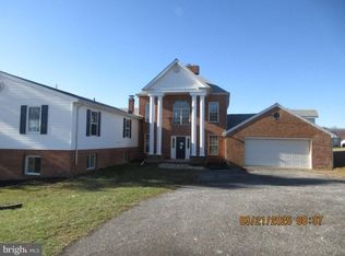 6611 Steltz Rd, Glen Rock, PA 17327