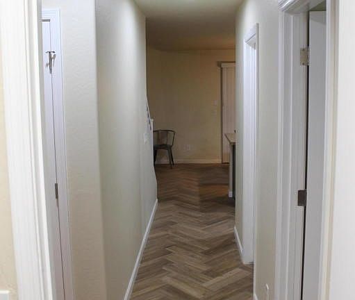 Hallway_01