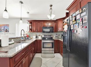 17101 SW 142nd Pl, Miami, FL 33177