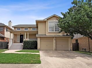 1806 Rosenborough Ln N, Round Rock, TX 78665