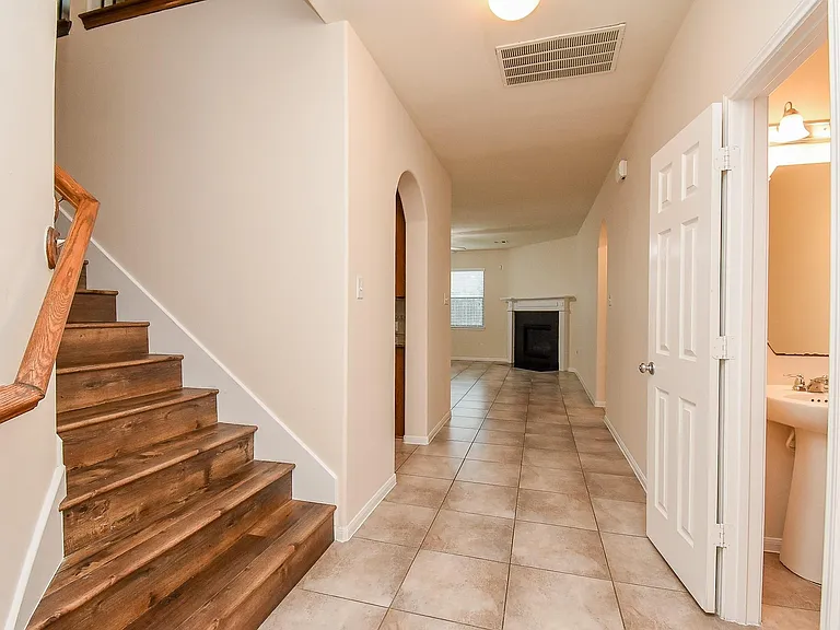 11715 Pureli Ct — Photo 8