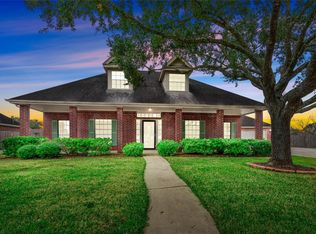 1501 Inverness Ln, Pearland, TX 77581