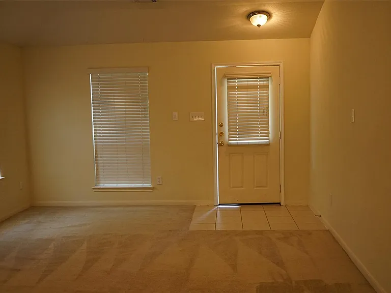 2118 Wildbrook Canyon Ln — Photo 3