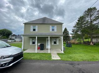 135 Chestnut St, Everson, PA