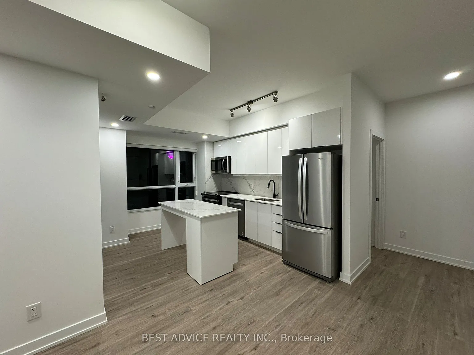 2 bed, $2,450 — Photo 4