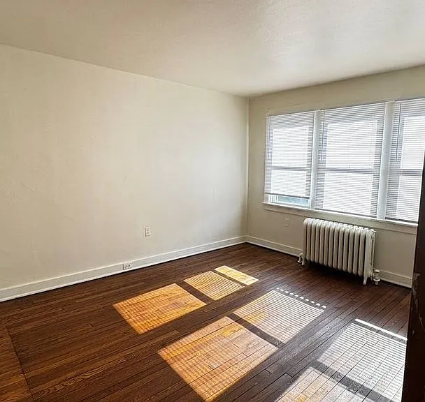 2826 Clermont Ave — Photo 4
