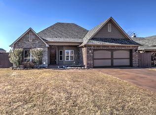418 S Buffalo Ave, Skiatook, OK 74070