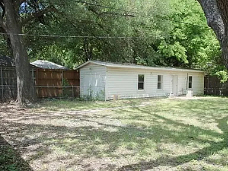 1117 W Tucker Blvd — Photo 8