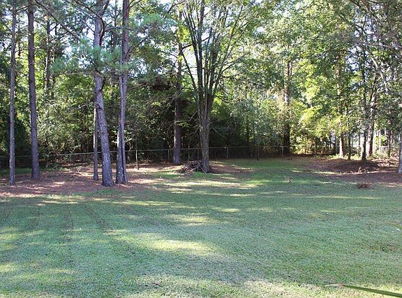 4th image of 107 Lee Road 2015