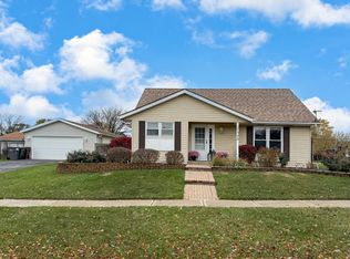 7322 W Woodlawn Dr, Frankfort, IL 60423