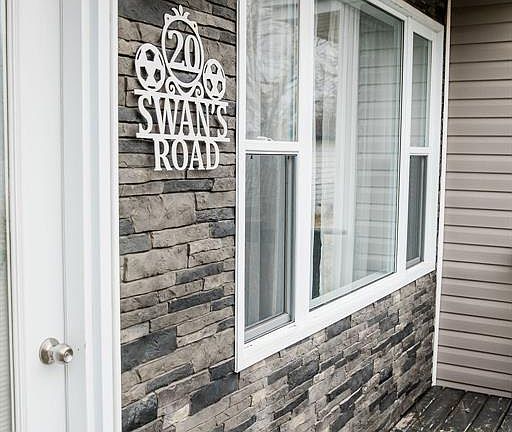 3rd image of 20 Swan's Road