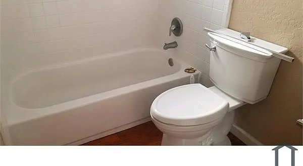 6235 N 60th Ave #2 — Photo 7