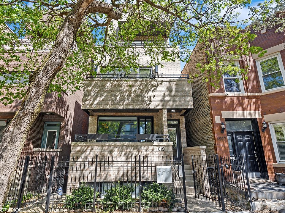 1st image of 1019 N Marshfield Ave #3