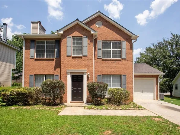 711 Ashley Ln, Stone Mountain, GA 30087