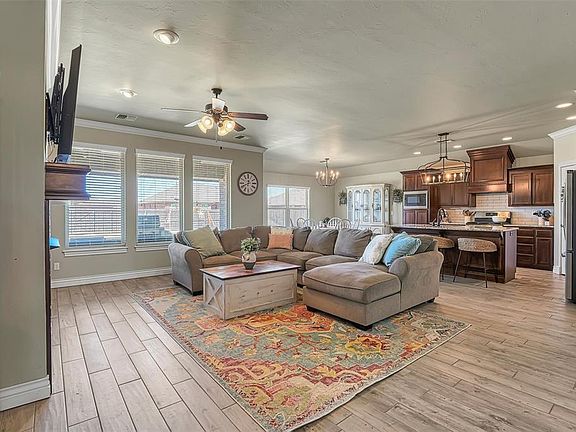 4th image of 1101 Northridge Blvd
