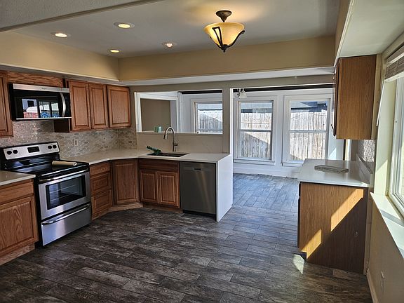 5th image of 1344 Beechwood Dr #1