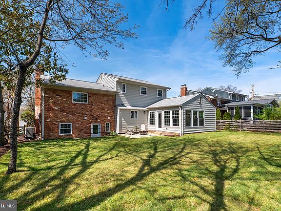 2nd image of 3003 Farm Rd