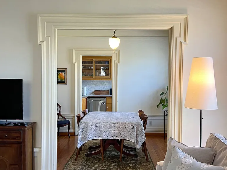 The EB Green Residence — Photo 8