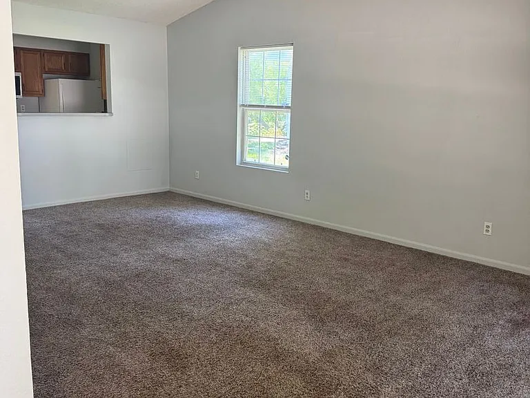 4182 W Bethany Dr — Photo 2
