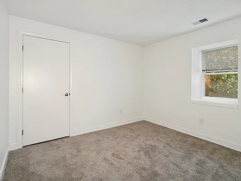 ReNew Taunton Apartment Collection — Photo 38