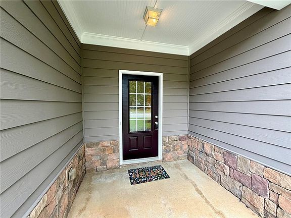2nd image of 66 Mercer Ln