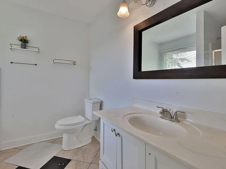 2348 Planters Cove Dr — Photo 4