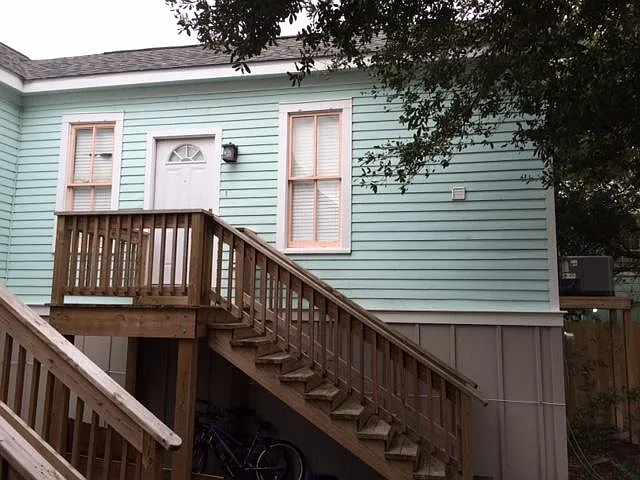 1106 Avenue K #B — Photo 2