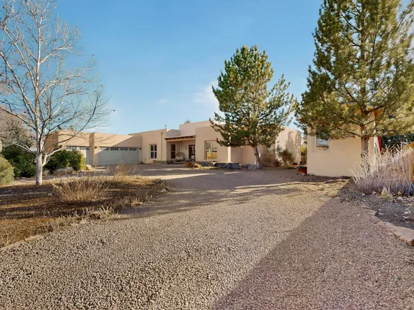 2812 Candelaria Rd NW, Albuquerque, NM 87107
