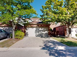 70 Sunnyside Dr #16, London, ON N5X3W5
