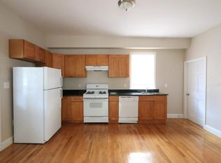 10 Putnam St #1, Somerville, MA 02143