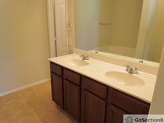 3rd image of 9217 Blackstone Dr
