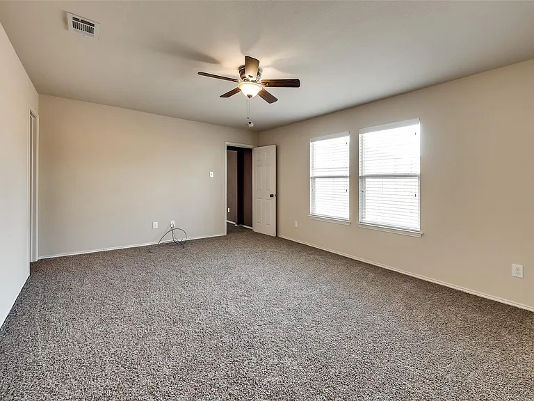 7000 Derbyshire Dr — Photo 15