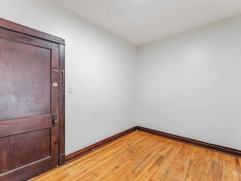 4938 W Monroe St #1 — Photo 12