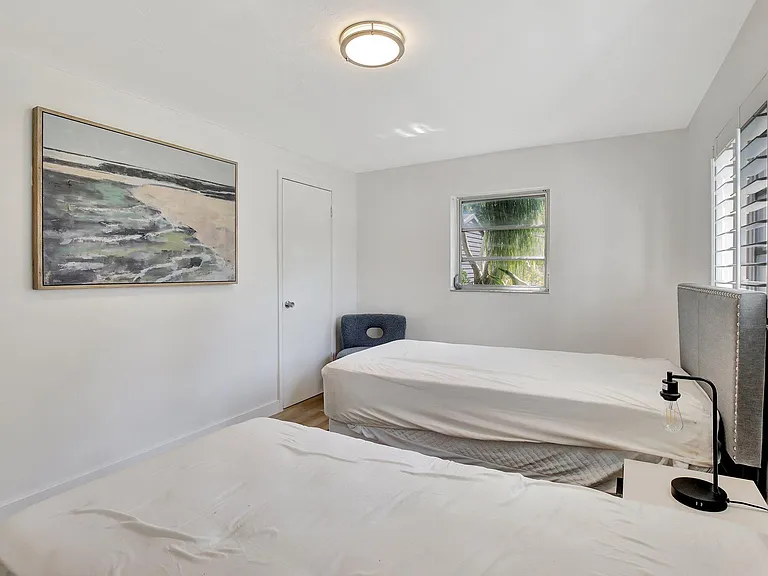 3019 N 57th Dr — Photo 35