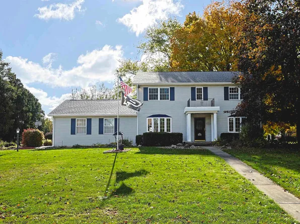 16322 Barryknoll Way, Granger, IN 46530