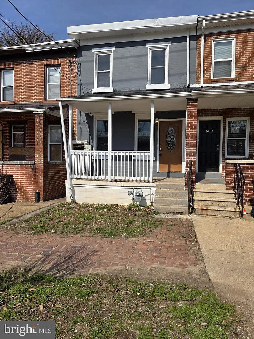 607 N Monroe St photo 1