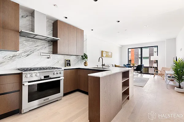 Rented by Halstead Real Estate | media 4