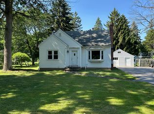 182 Furlong Rd, Rochester, NY 14623