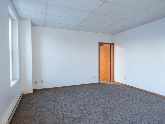 5th image of 413 Broadway N #303