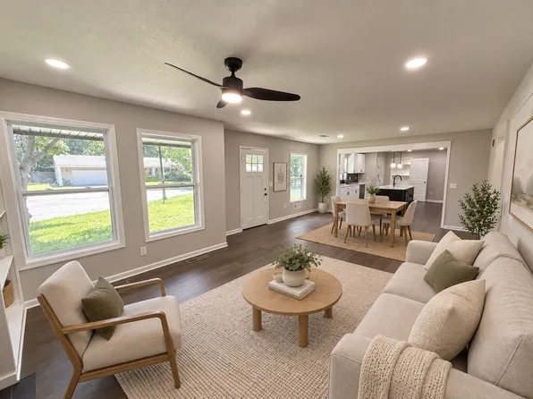 4806 Belinder Ct, Westwood, KS 66205