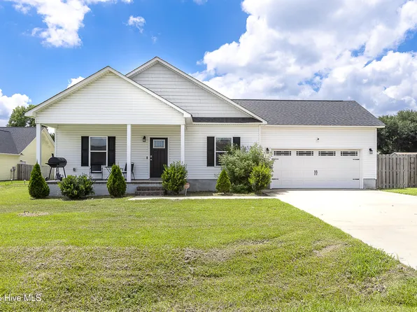 104 Conley Hills Drive, Richlands, NC 28574