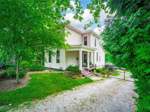 1938 S Burnett Rd, Springfield, OH 45505