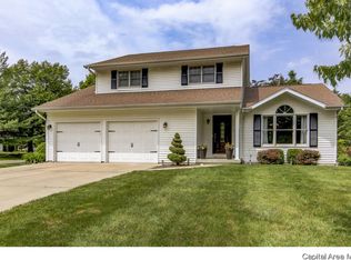 12 Country Towne Rd, Springfield, IL 62712