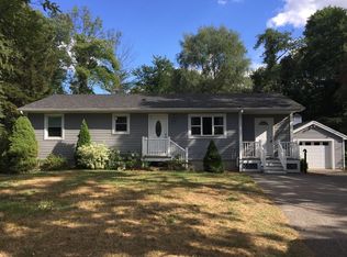 128 Woodland Rd, Southborough, MA 01772