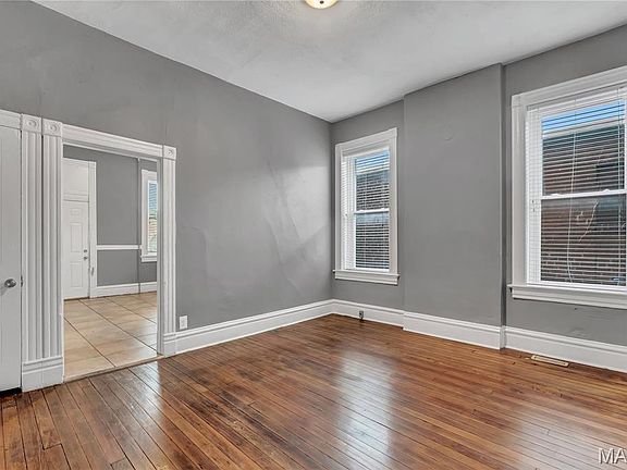 5th image of 2341 Russell Blvd