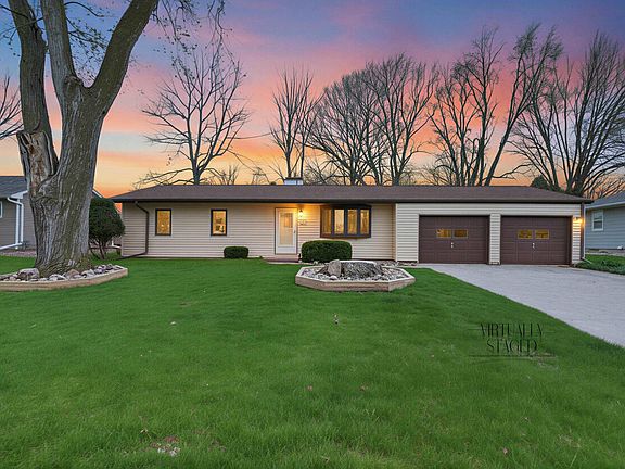 2nd image of 4317 Hillside Dr