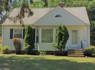 1814 E 300th St, Wickliffe, OH 44092