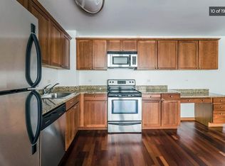 2931 N Sheridan Rd, Chicago, IL 60657