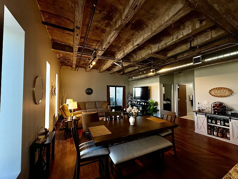 520 Seneca St — Photo 27